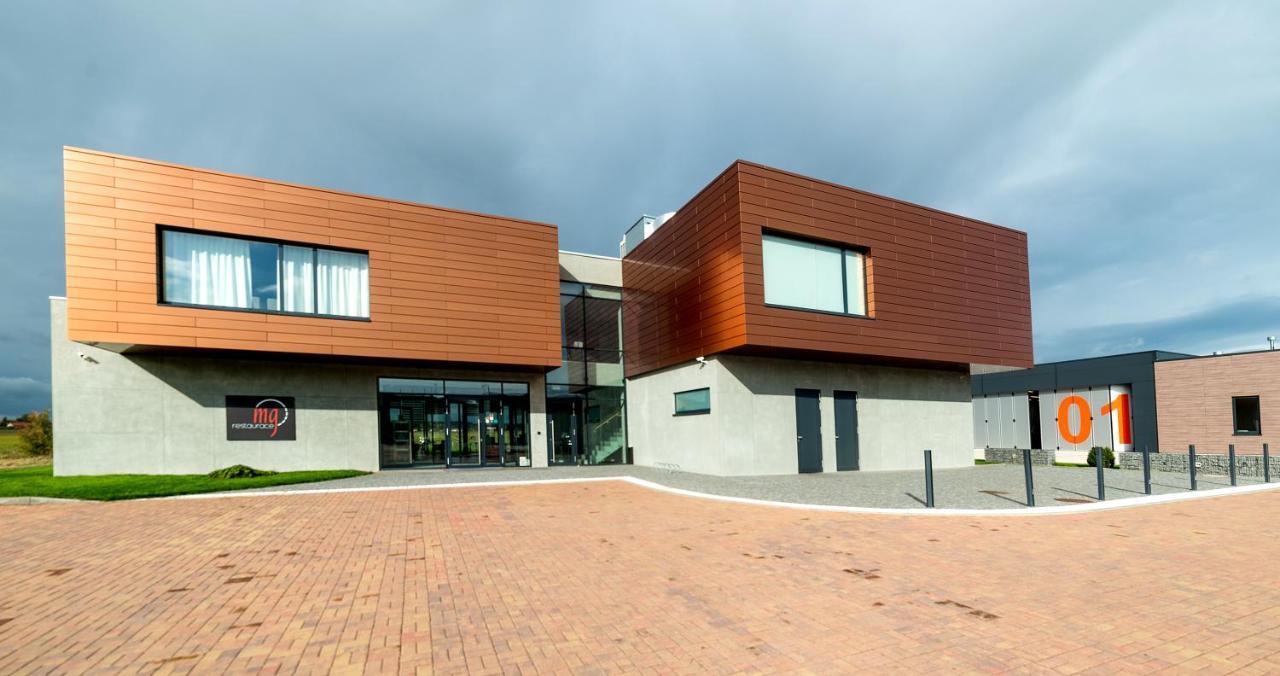 Mg Restaurace/Luxury Apartments Mladá Boleslav Exteriér fotografie